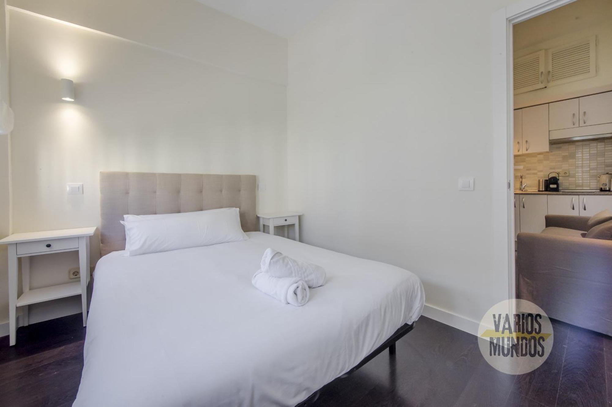 Confortable Apt Para 3 Pax A 1 Min De Gran Via Madrid Exterior photo