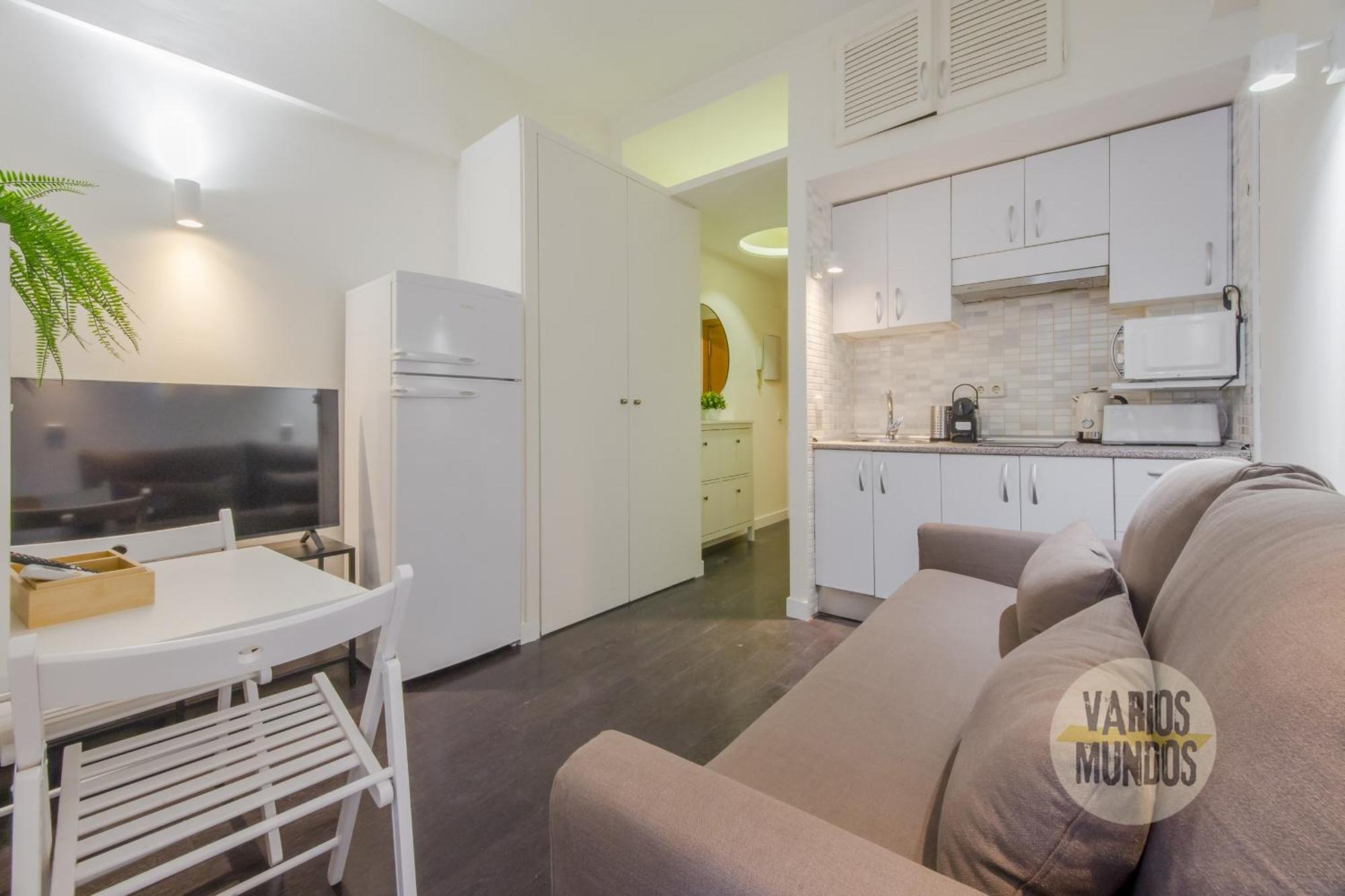 Confortable Apt Para 3 Pax A 1 Min De Gran Via Madrid Exterior photo
